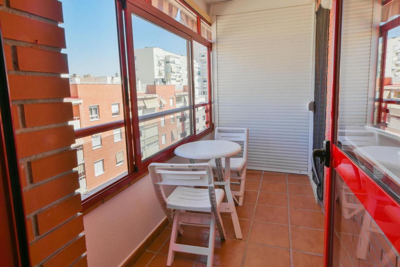 Malaga Estacion Ave Playa Lägenhet Exteriör bild